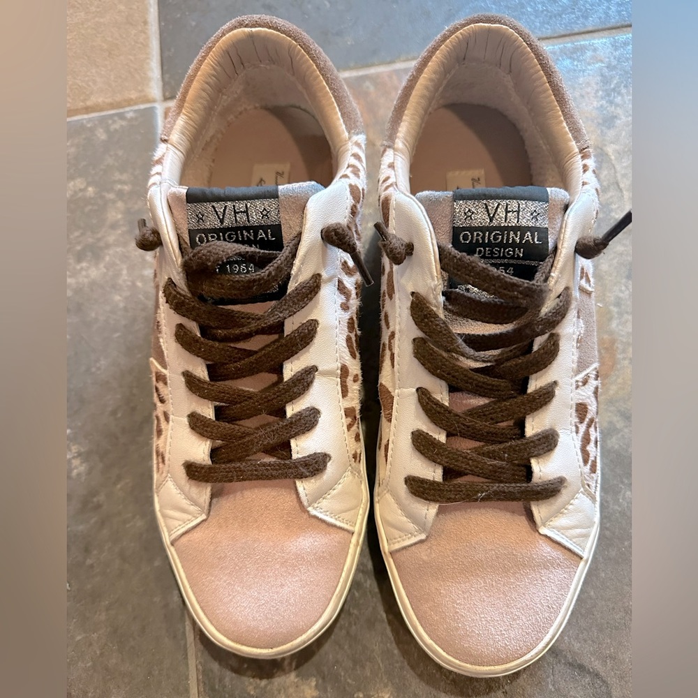 The Vintage Havana is a fashionably fun sneaker that you are sure to love! 8.5